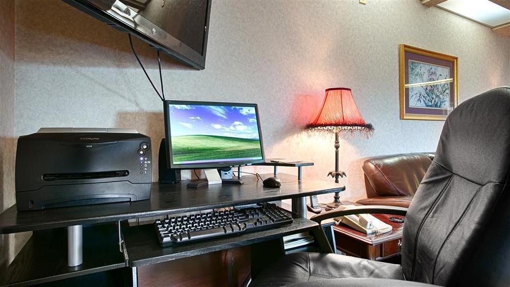 Days Inn & Suites By Wyndham Warner Robins Near Robins Afb Eksteriør bilde