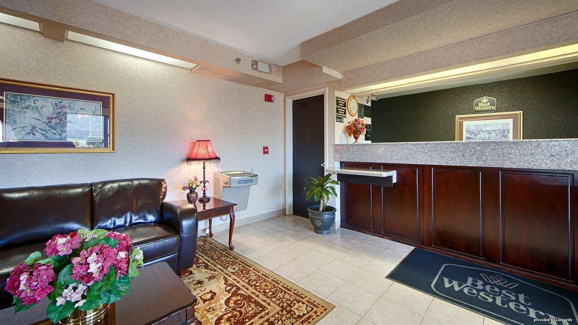 Days Inn & Suites By Wyndham Warner Robins Near Robins Afb Eksteriør bilde