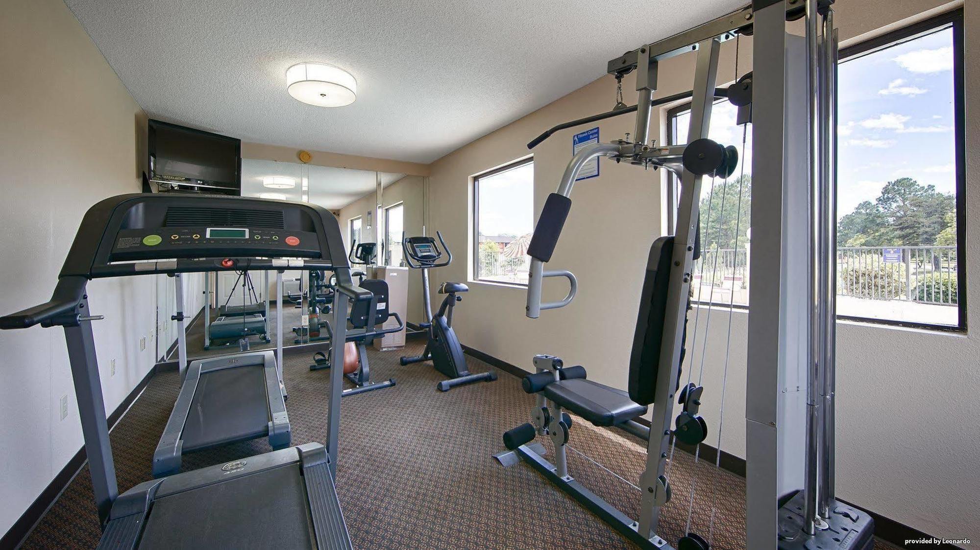 Days Inn & Suites By Wyndham Warner Robins Near Robins Afb Eksteriør bilde