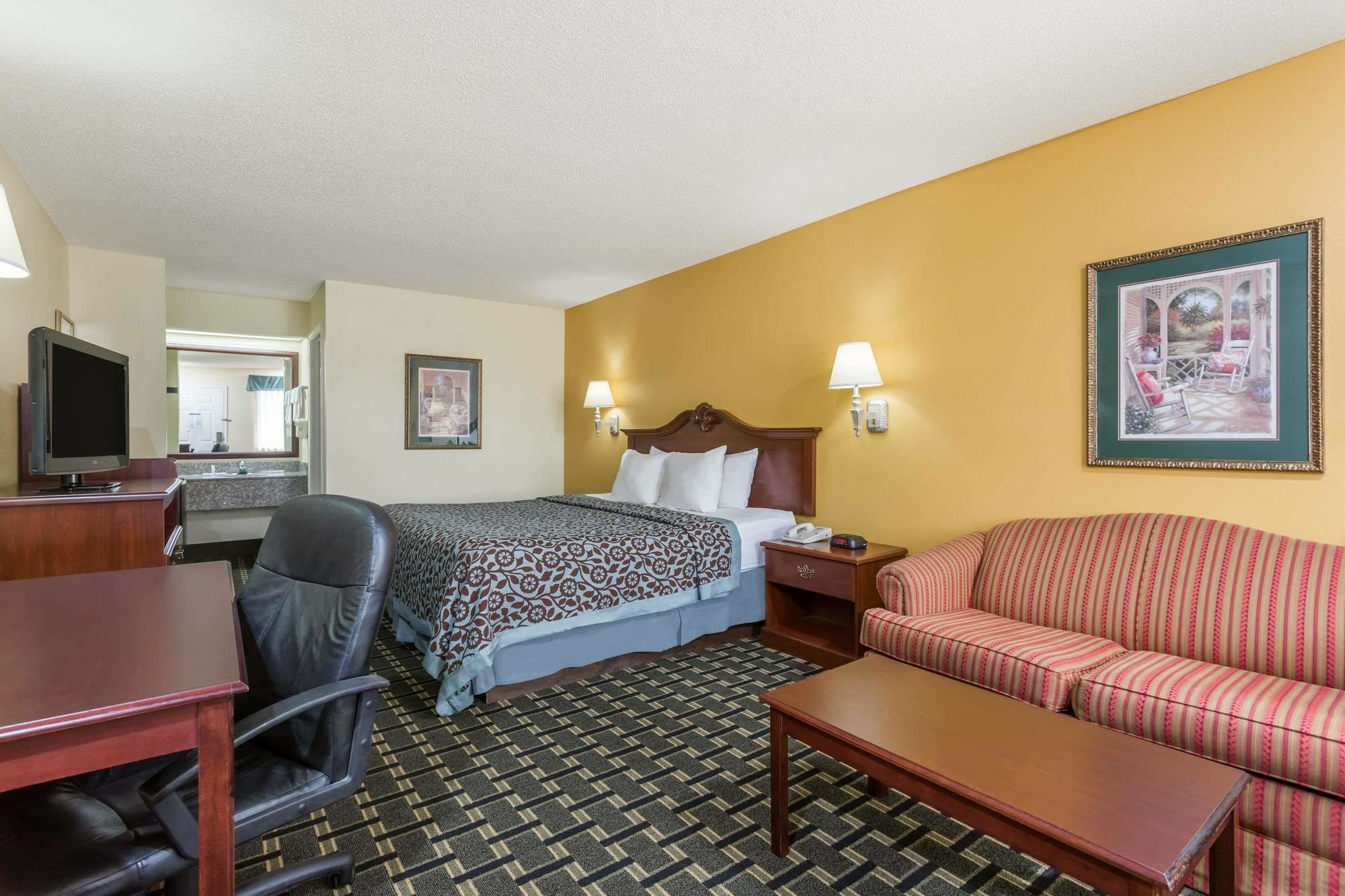 Days Inn & Suites By Wyndham Warner Robins Near Robins Afb Eksteriør bilde